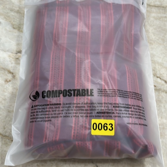 Prana | Mesh Hooded Swim Coverup | Purple Red | Medium - Picture 13 of 13